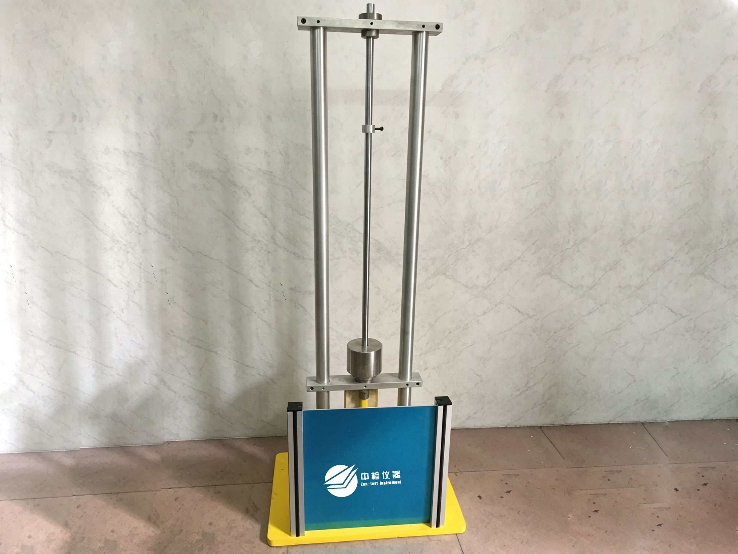 <b>Lock Resistance to Chisel</b>